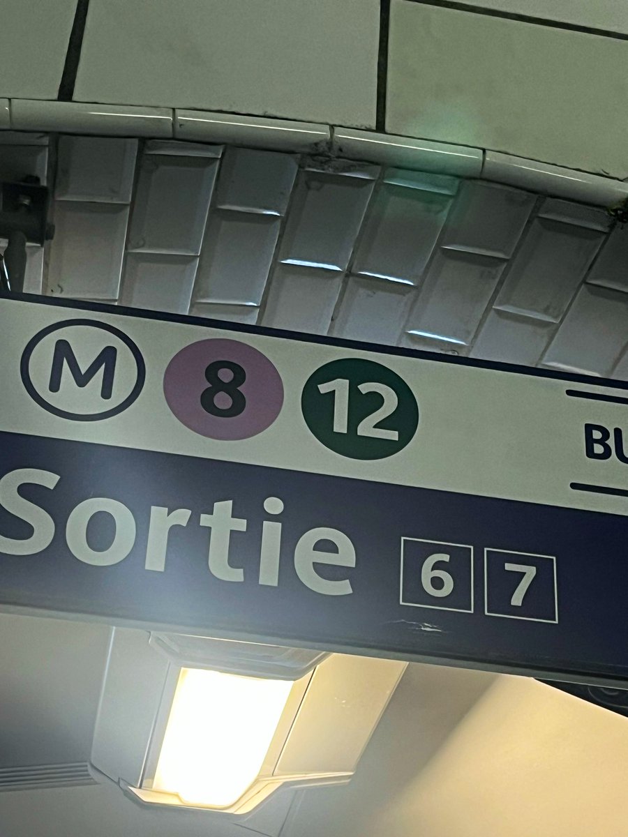 moustillax's tweet photo. g 45 ans https://t.co/LjDElvfst0