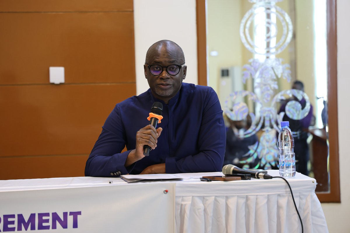 PNUD_RCA's tweet photo. Renforcer les capacités des jeunes entrepreneurs pour stimuler l’innovation et l’emploi en #RCA.

15 entrepreneurs sélectionnés et encadrés dans le cadre de #YouthConnekt. Formation en business plan et gestion d’entreprise avant octroi de subventions pour soutenir leurs projets. https://t.co/6ER4GfOm0l