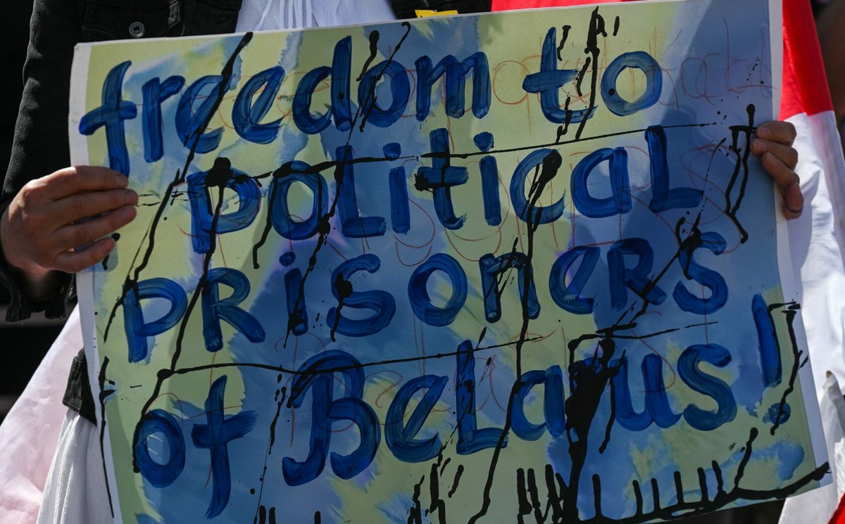 Tsihanouskaya's tweet photo. More than 800 political prisoners are still held in Belarus.

Those who have been released tell us how much every sign of solidarity meant to them.

Please keep showing them that they are not forgotten. Your solidarity gives them strength and brings the day of freedom closer. https://t.co/DYIGcX9RNT