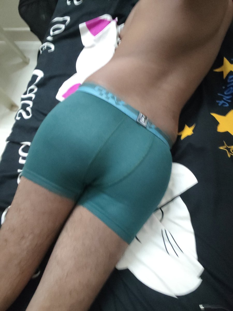 18_bottom's tweet photo. Yem nachindi front or back https://t.co/ejxZfRoPbm