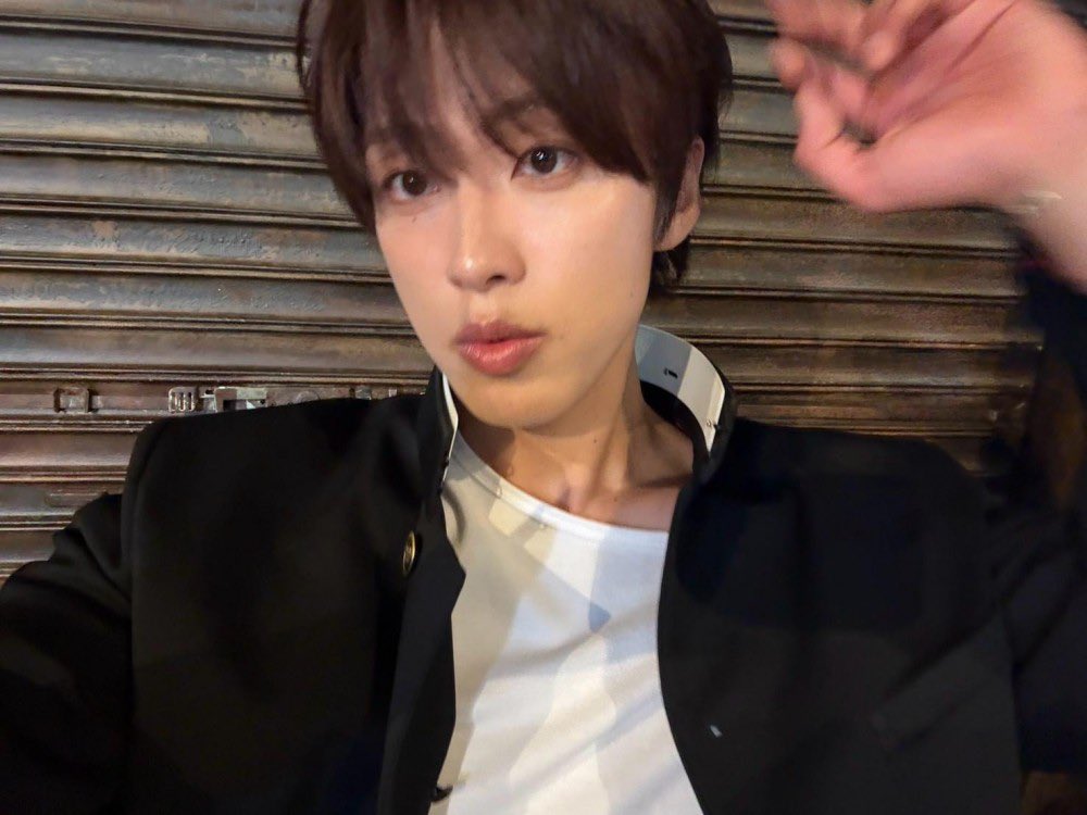 daisukiarchive's tweet photo. 이두장으로나지금죽을수있음
일단실제로죽음 https://t.co/8jfPRWHNJ9