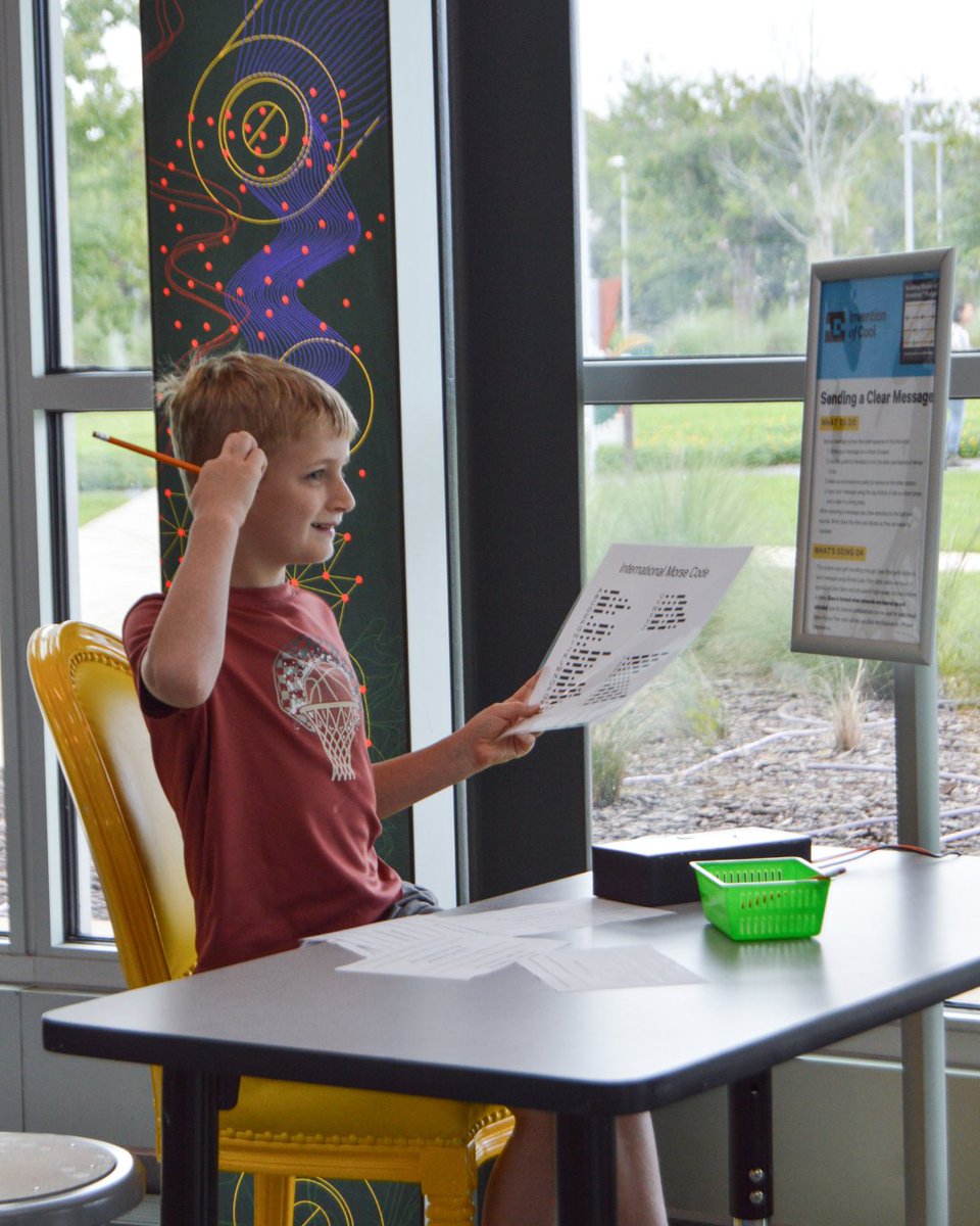cademuseum's tweet photo. 💡📡 Can you crack the code?

A NEW hands-on activity debuted this past weekend! Use Morse code to send a signal through fiber optics and see if your teammate can decode your message 🔦✨

A big thank you to @IqFiber for sponsoring this activity 💛

#Inventivity #FiberOptics https://t.co/W4yJ61ykfc
