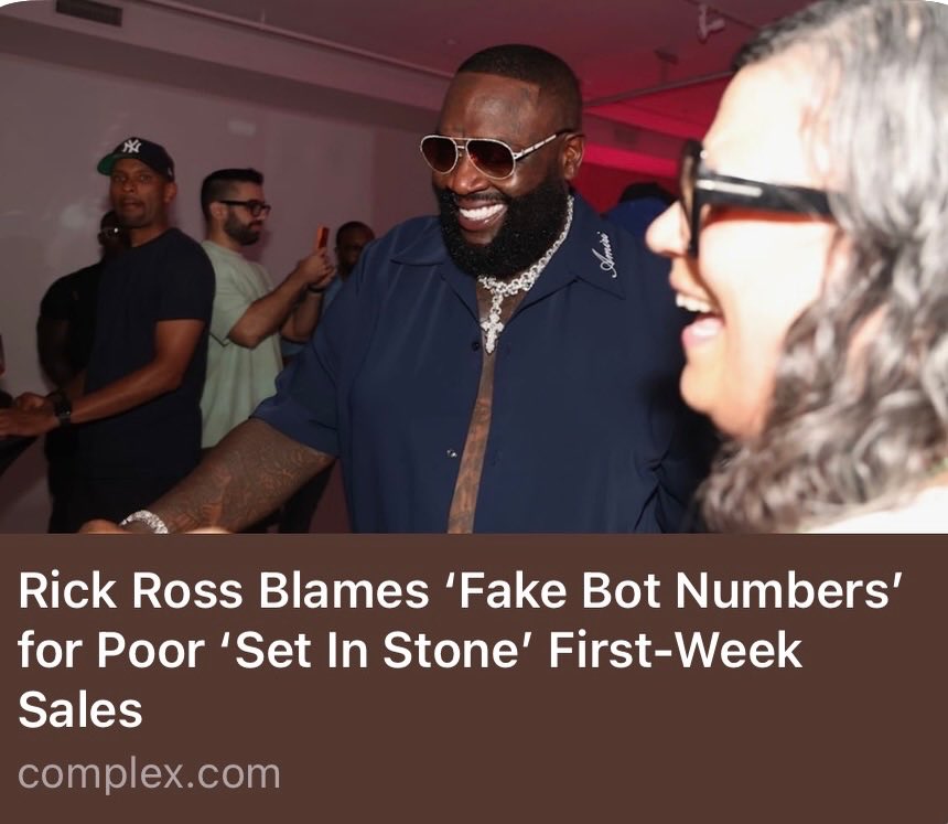 50cent's tweet photo. Nah that shit was trash bro get the fuck out of here! https://t.co/WtNREs32V0 https://t.co/k16U9Tqt9s