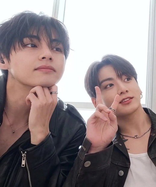 jungkovtae's tweet photo. tetegugu 😭 https://t.co/ACpURTyUvG
