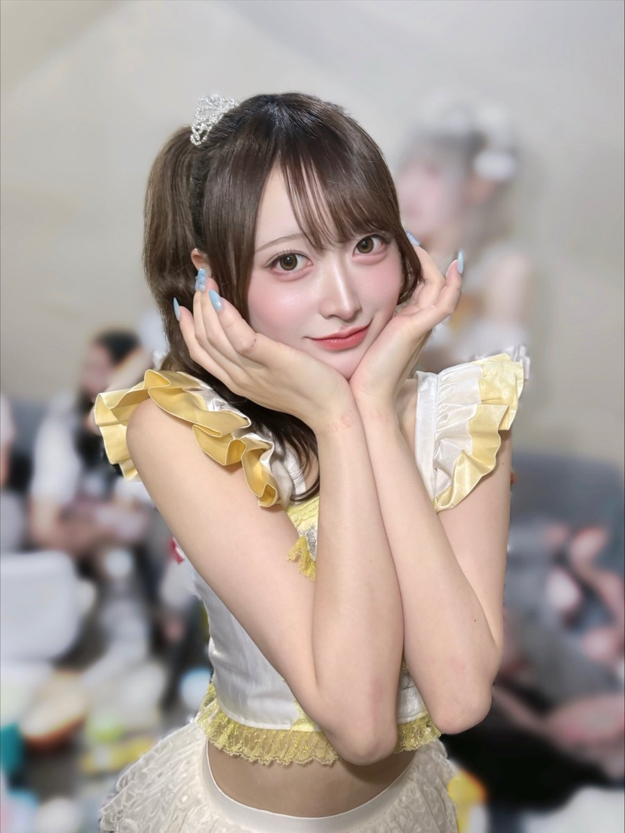 ITNV_an's tweet photo. 神様、彼が私よりかわいい子がいることに気づきませんように https://t.co/lnZ3WvG6Jz