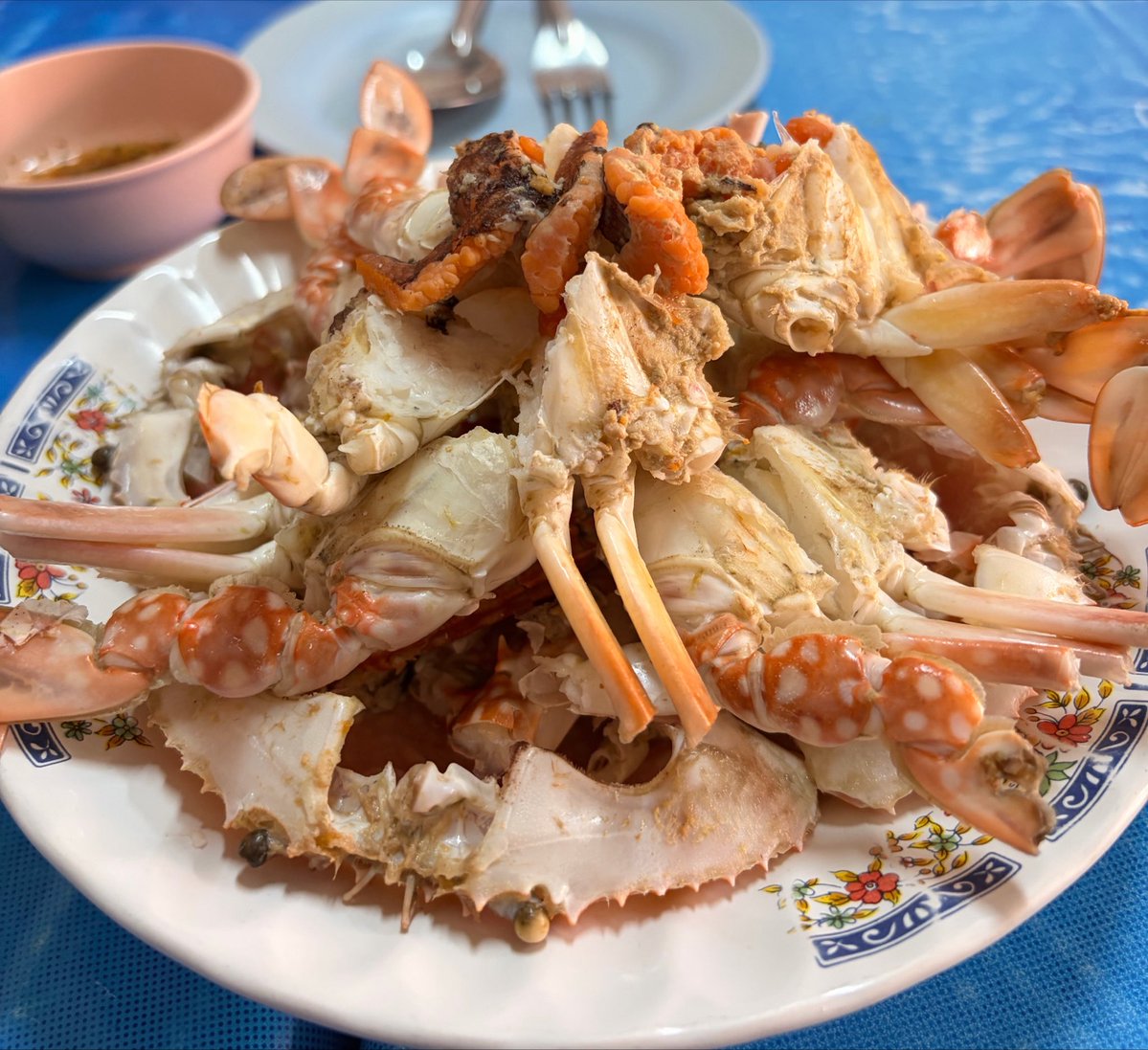 Orca998's tweet photo. คนเรา ไม่ควรปล่อยเวลาให้ผ่านไป เปล่าเปล่า…..กินสิคับรออะไร😋 วันนี้พักพรุ่งนี้ไปต่อ ไม่มีอะไรที่ได้มาฟรี….. https://t.co/uaH7YNZvQH