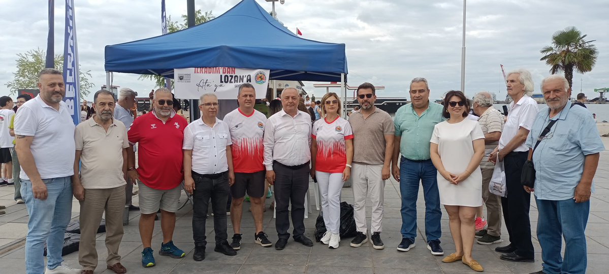 HASANAKSOY55's tweet photo. İl yöneticilerimiz ile birlikte Atatürkçü Düşünce Derneği (ADD) Samsun Şubesinin düzenlediği İlkadım’dan Lozan’a ATA’ya Saygı Koşusu etkinliğine katıldık 
 Lozan,Türkiye Cumhuriyeti Devleti ‘nin Tapu Senedidir!
  103.yıl Kutlu Olsun
NE MUTLU TÜRKÜM DİYENE!🇹🇷 https://t.co/Q221Tpm9sm