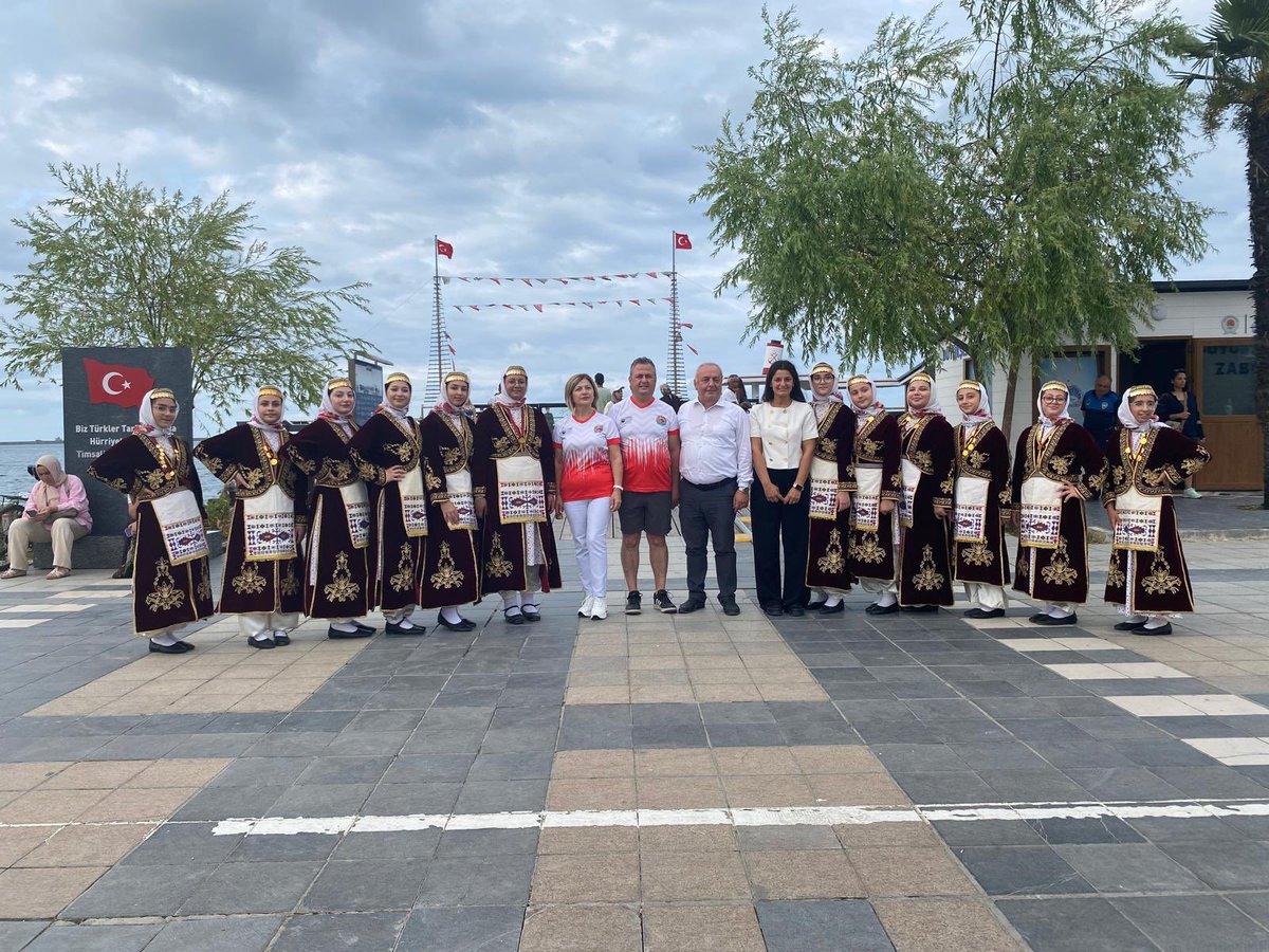 HASANAKSOY55's tweet photo. İl yöneticilerimiz ile birlikte Atatürkçü Düşünce Derneği (ADD) Samsun Şubesinin düzenlediği İlkadım’dan Lozan’a ATA’ya Saygı Koşusu etkinliğine katıldık 
 Lozan,Türkiye Cumhuriyeti Devleti ‘nin Tapu Senedidir!
  103.yıl Kutlu Olsun
NE MUTLU TÜRKÜM DİYENE!🇹🇷 https://t.co/Q221Tpm9sm