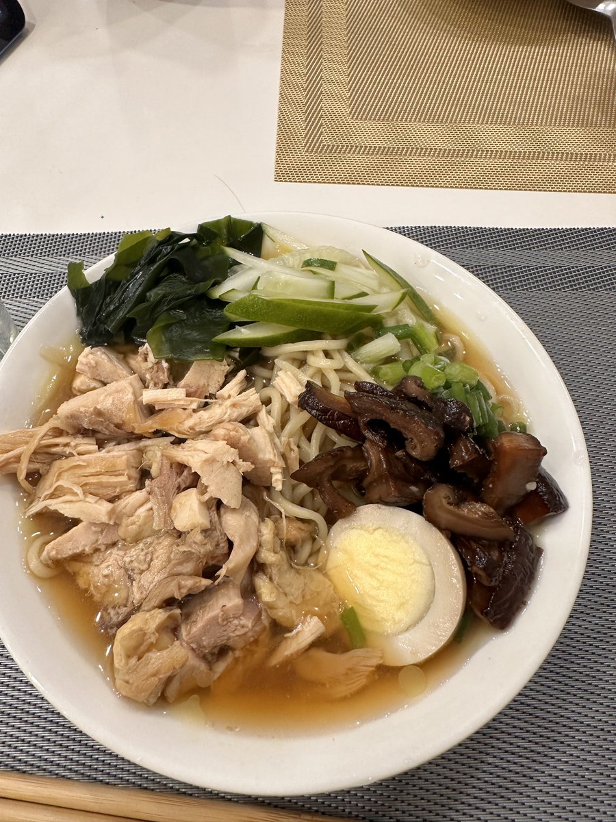 ken10_cherry_'s tweet photo. 山形の夏の風物詩
冷やしラーメン

麺もスープも全て手作り🍜
山形出身者である自分が納得のできるものがやっと完成しました♪

ジョージア🇬🇪バトゥミでブームが起きるかもしれません！ https://t.co/XEt49vzs14