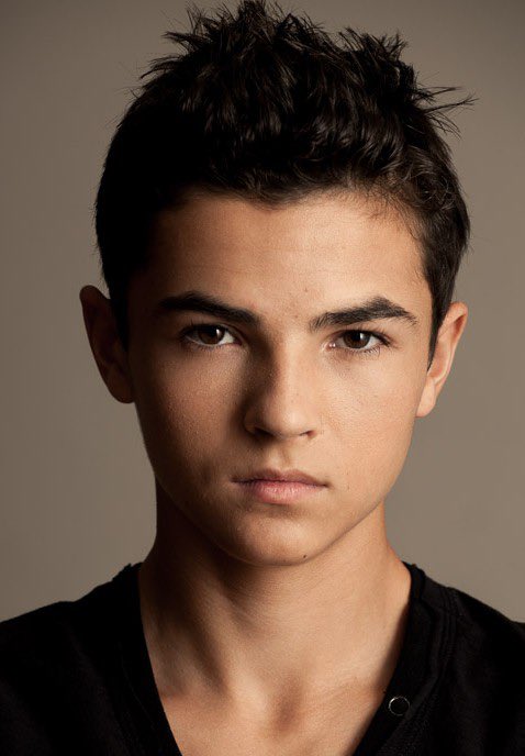 ToonHive's tweet photo. Happy 28th birthday to the talented Logan Grove.

Best known as the original voice of Gumball Watterson in ‘The Amazing World of Gumball’ and the voice of Beast Boy in ‘Young Justice.’ https://t.co/WrLt0yGAmK