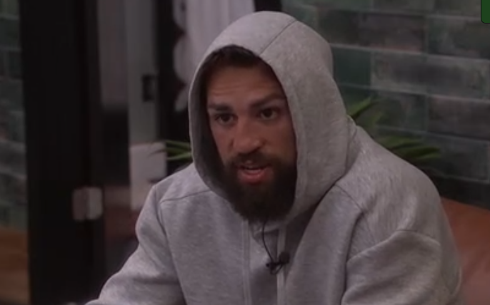 BBFeedsFairy's tweet photo. Kamu: My target is Jason. Jason has upset the women. Jason has upset the men. #bb28 https://t.co/RkpKMYKa69