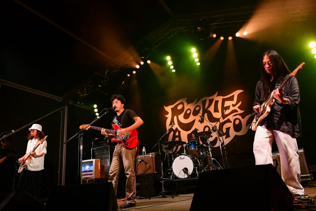 fujirock_jp's tweet photo. 📸 GeGeGe
JULY 24 FRI - ROOKIE A GO-GO

@gegegedesu #GeGeGe
#フジロック #fujirock
Photo: Teppei Kishida https://t.co/CwJ7qow0Ra
