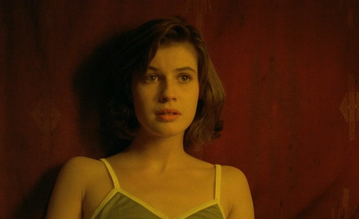 EvaAutor1's tweet photo. 'La Double Vie de Véronique' (Krzysztof Kieślowski, 1991). https://t.co/sdYmwvX7h1