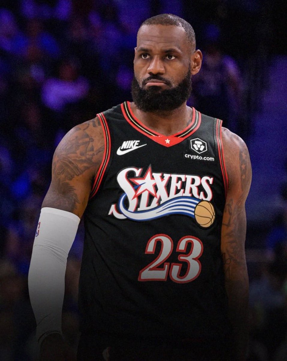 OnyxOdds's tweet photo. @Eagles @KingJames - Eagles are contenders
- Phillies in the playoff hunt
- Flyers won a playoff series
- Sixers have a superteam

What a time to be a Philly sports fan https://t.co/y2i5RBfe7h