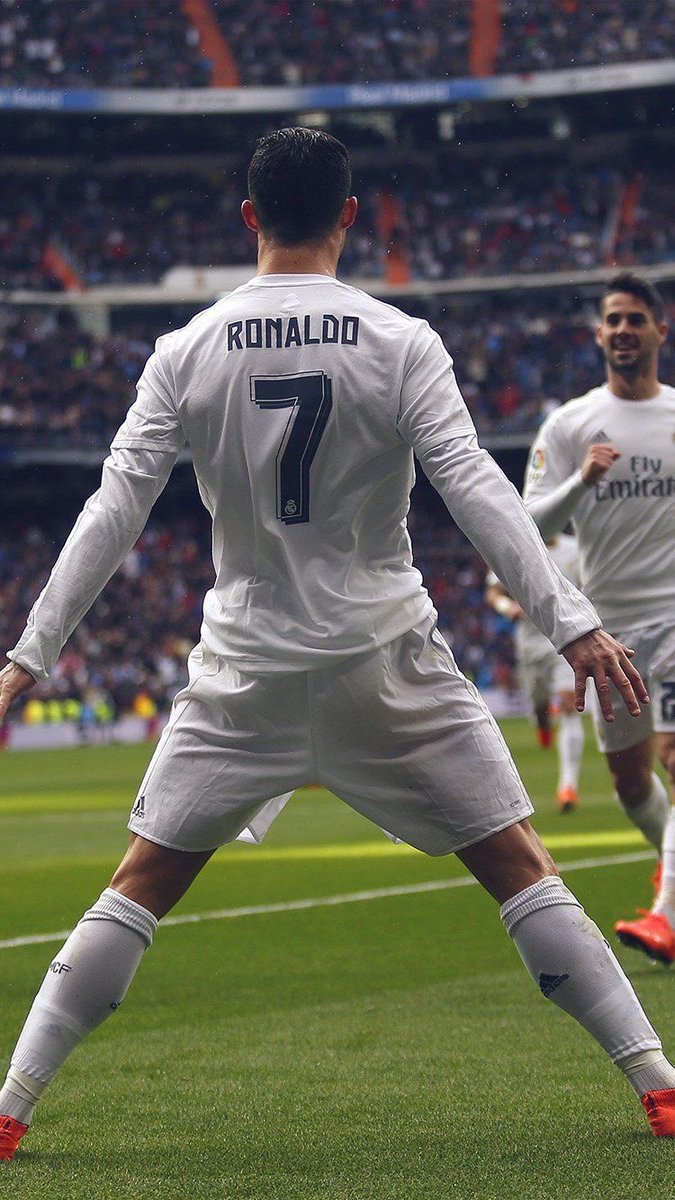 FabrizioR0naldo's tweet photo. 🚨DID YOU KNOW: 

If a player averaged 53 G/A every season for 24 straight years, he would have 1,267 G/A?

Cristiano Ronaldo has 1,267 G/A in his 24 year career. 🐐 https://t.co/gJ725uLalX