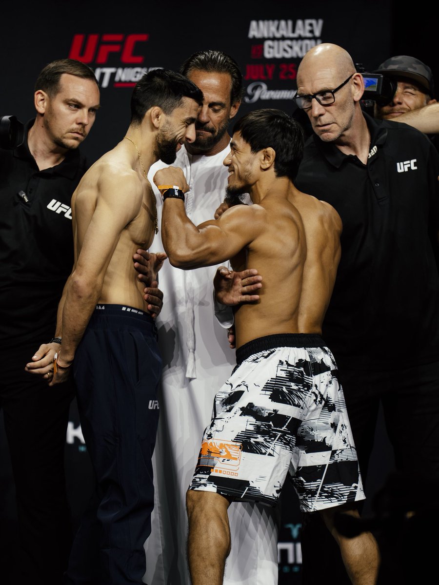 ADShowdownWeek's tweet photo. LOCKED IN. 🔒

All that's left is the Octagon. UFC Fight Night: Ankalaev vs Guskov | Sat, July 25 at Etihad Arena.

Last chance to secure your seats. Tickets via the link in bio.

#UFCAbuDhabi #ADShowdownWeek #InAbuDhabi https://t.co/GjaSBGNl8x