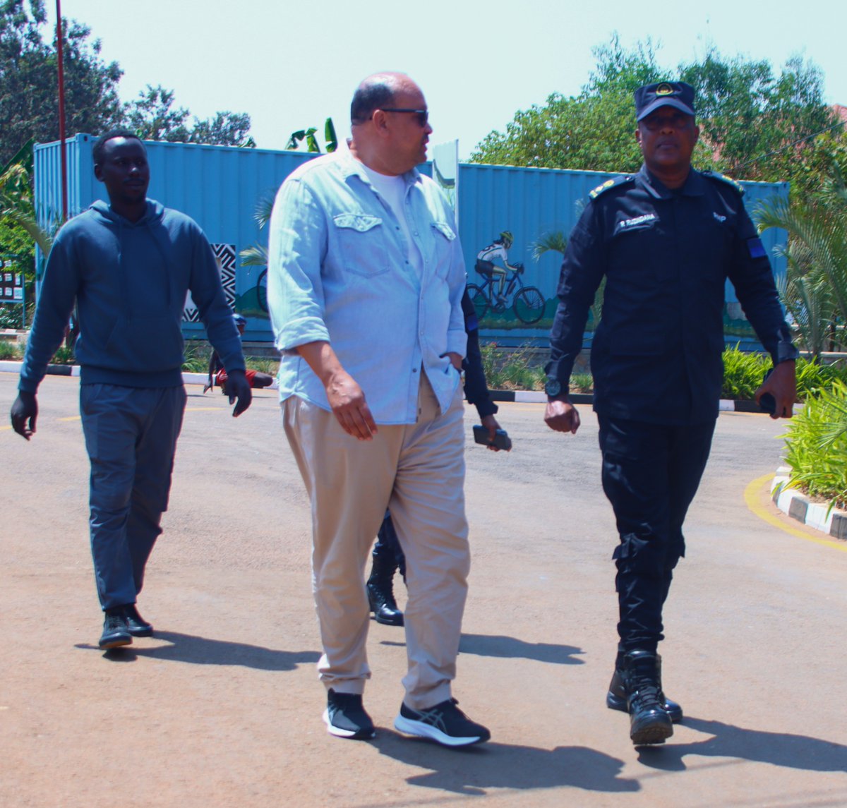 GSF_RC's tweet photo. On this 5th day of #BoysToMen, we also had the privilege of learning from Superintendent of Police (SP) @ruzindanaregis from @Rwandapolice, who urged the boys to prevent crime, avoid drugs, reject bad influences, and report cases through 112, noting that they are Rwanda’s future. https://t.co/iMDQPPKSLc