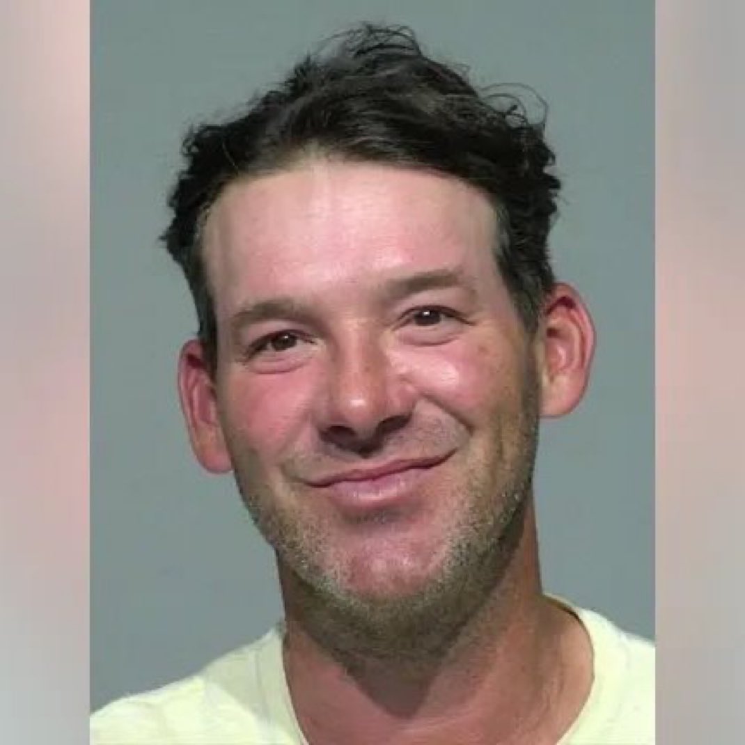 TheRealCruzOx's tweet photo. Cop - “Sir, are you drunk?”

Tony Romo - “Ahhhh I don’t know Jim!” https://t.co/NvUhd03DU6