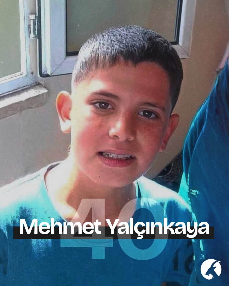 inat_dergi's tweet photo. Bu ölüm, bu yıl tespit edilen 40. çocuk işçi ölümü.

12 yaşındaki Mehmet Yalçınkaya, Antalya’da mevsimlik tarım işçisi olarak çalıştığı sırada sıcak havada bunalıp serinlemek üzere girdiği sulama kanalında boğularak hayatını kaybetti.

Sıralarında olması gereken arkadaşlarımızı iş cinayetlerinde kaybetmemek için mücadele etmeye devam edeceğiz!