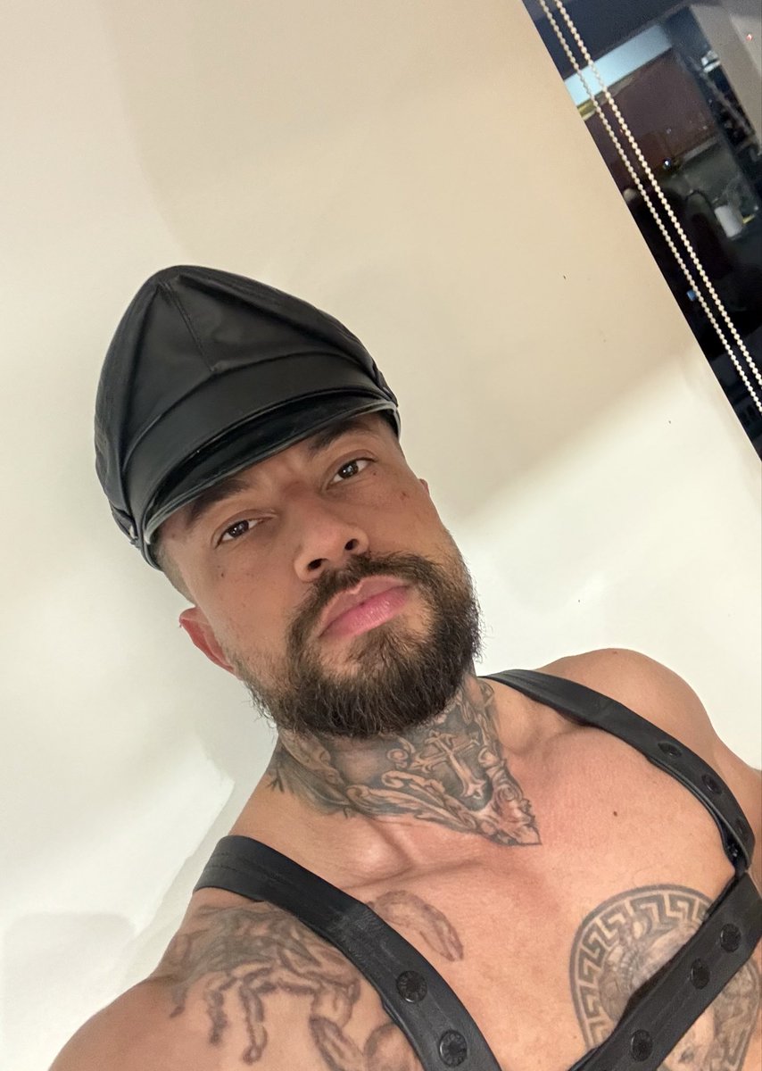 putofetiches22's tweet photo. ESTOU PRONTO PRA  @fckpartybr QUEM  EU ENCONTRO LÁ ? CONVOCO OS LEITEIROS  E DEPÓSITOS PRA ESSA FESTA😈💦 https://t.co/QYQw4M7P2H