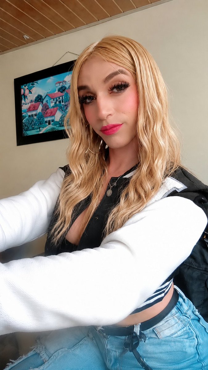 Moniidayana12's tweet photo. Quien en Bogotá hablame privado https://t.co/Ww4NsHDrLr