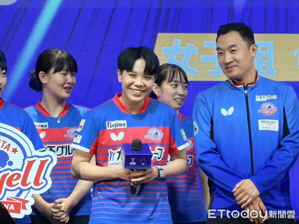 mytxnykb's tweet photo. 鄭怡靜10年後重返臺灣賽場，家鄉應援將成為她最強後盾！ #體育賽事 #選手回歸 #家鄉支援
https://t.co/cR042AKDAS https://t.co/URY60Rv3Q4
