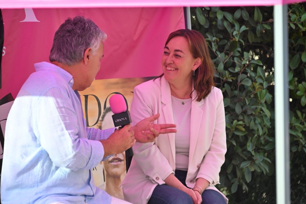 SilviaPaneque's tweet photo. Aquesta nit he tingut l’honor de participar en la VI Gala Solidària Costa Brava de l’Associació Contra el Càncer a Girona, una cita que demostra la força del compromís col·lectiu davant d’una malaltia que ens interpel·la a tots.
Gràcies a totes les persones, empreses i entitats que, amb la seva implicació, transformen la solidaritat en esperança. Continuem sumant esforços perquè ningú hagi d’afrontar el càncer en solitud. 💚