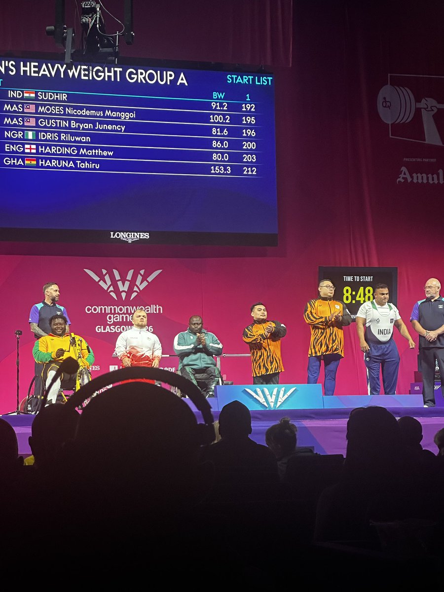 Bill_Eshun's tweet photo. 🇬🇭 Haruna Tahiru introduced alongside his competitors in the Para Powerlifting Group A final

He’ll start in a few minutes https://t.co/XhSlGsem6v