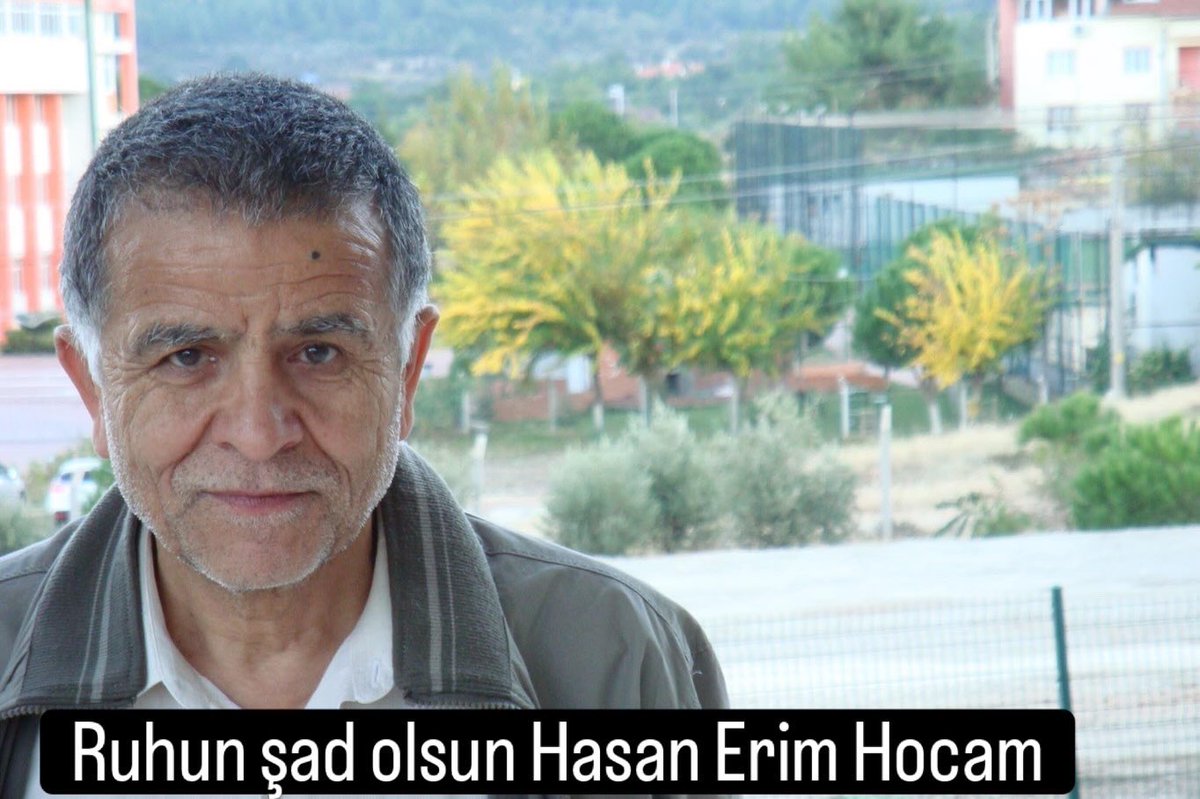 meroglu70's tweet photo. 2000 İstanbul Olimpiyadında birlikte hakem olarak yer aldığımız Denizlili hakem,eğitimci arkadaşımız Hasan Erim hocamızın vefat ettiğini öğrendim.Ruhun şad olsun Hasan Hocam .Ailesine sabırlar diliyorum https://t.co/e7iCpWFHpZ