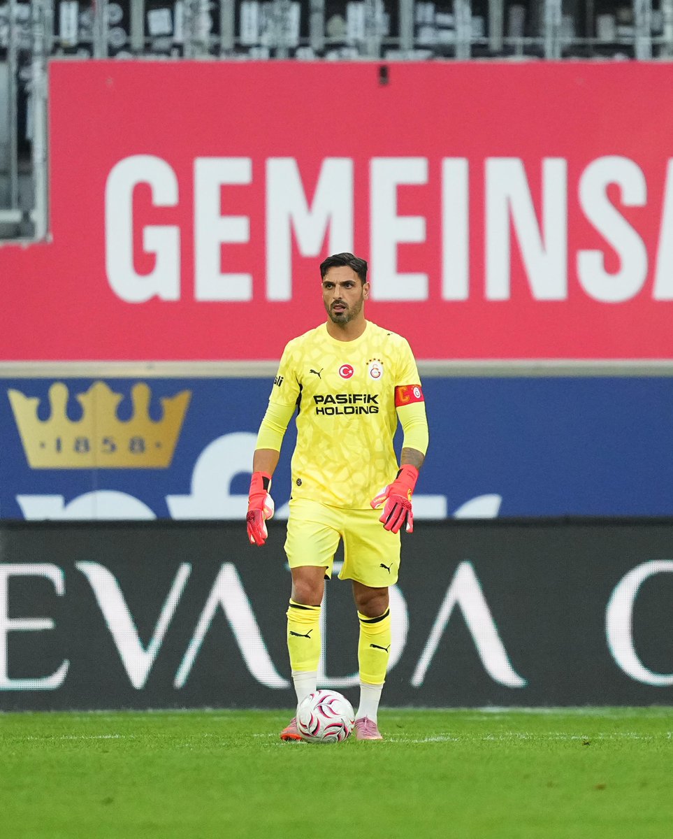 GalatasaraySK's tweet photo. 📸 Karşılaşmanın ilk yarısından kareler. https://t.co/Unl5bin5s7