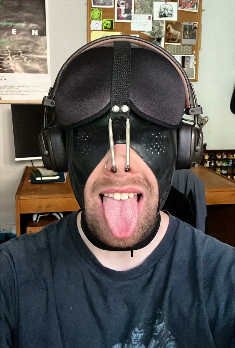 jakepupboy's tweet photo. pig reprogramming time 🐽⛓️ https://t.co/2AtP3em03n