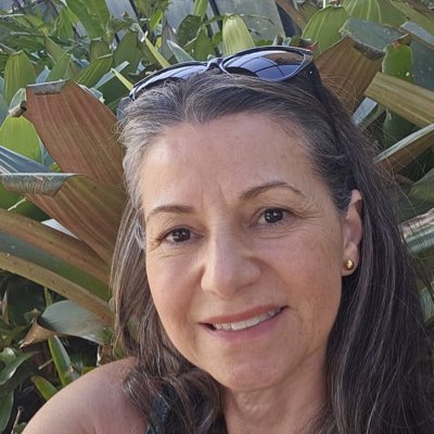 swiftyloin's tweet photo. #NewProfilePic https://t.co/kpQxU5vj9w