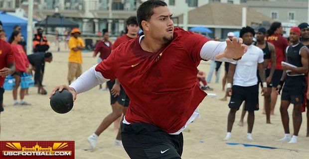 uscfootball's tweet photo. It’s Friday and it’s a beautiful day for the War Room! We have all you need to know about the confusing news that broke this week, the NIL battle in college football, a few key targets that USC might be focusing on, and everything in between. (VIP)

https://t.co/70OLsaJ0Hy https://t.co/FhVfaXWADe