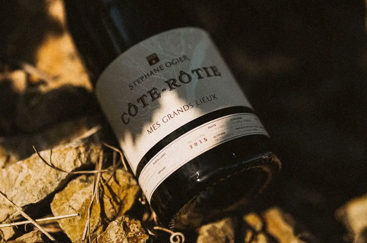 Decanter's tweet photo. What if your Côte-Rôtie arrived ready to drink? 🍷

Stéphane Ogier is doing the waiting for you, releasing his new Mes Grands Lieux only after 10 years of estate ageing.

https://t.co/ruzczgSen9 https://t.co/Nqh4JplyM0