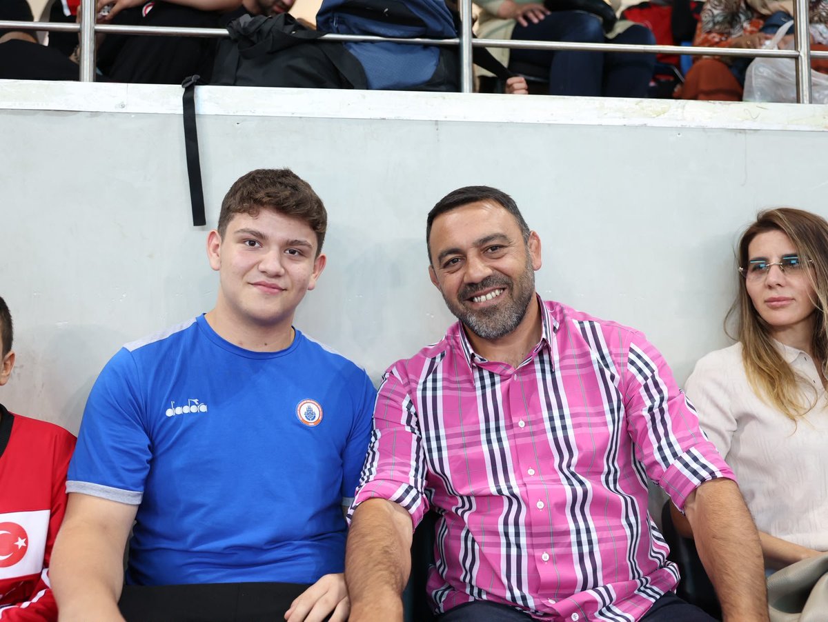 hamzayerlikaya's tweet photo. Sporun geleceği; güçlü altyapı, modern tesisler ve nitelikli antrenörlerle inşa edilir. https://t.co/ADhsjtMTmw
