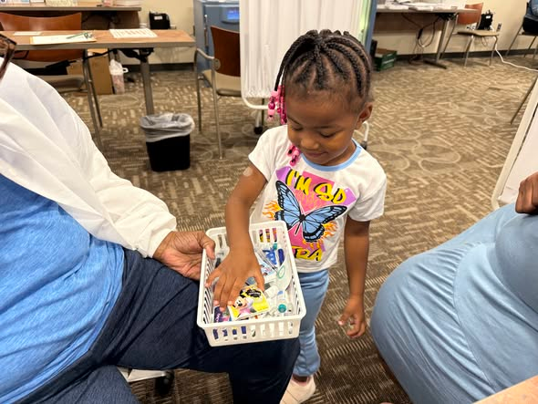 jcdhtweets's tweet photo. JCDH's Back-to-School Immunization Clinic officially begins Monday, July 27! Make your appointment today by calling 205-588-5234.

Clinic Details: 
🍎 Monday-Friday, July 27-August 12 | 8 AM-4 PM
🍎 Saturday, August 8 | 10 AM-4 PM
🍎1400 6th Ave S, Birmingham, AL https://t.co/VPnBFgQ1ZL