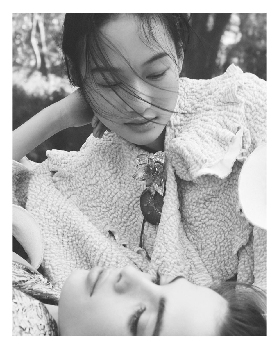 Dior Autumn Winter 2026-2027. Featuring Ziqi Zhao and Laura Kaiser