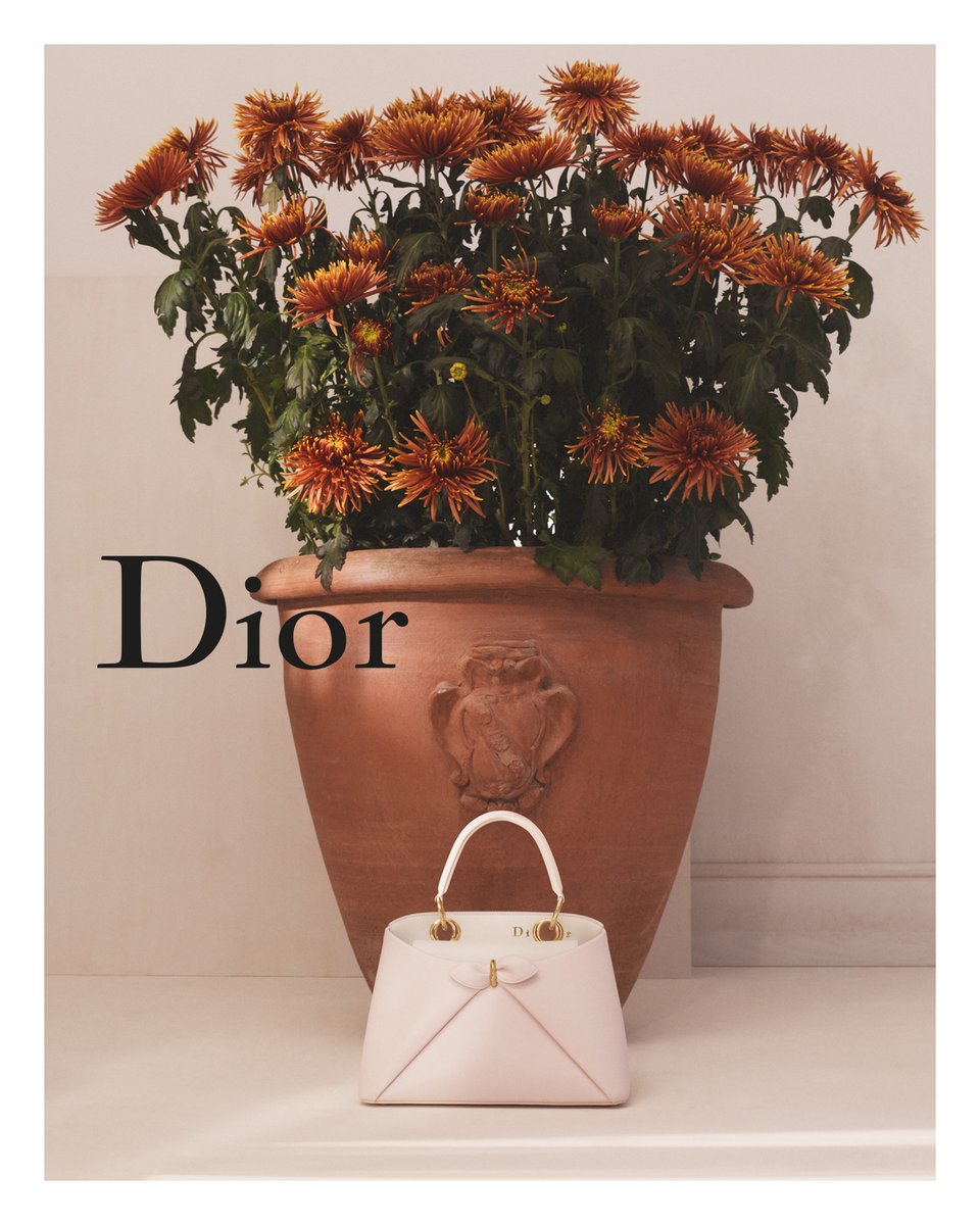 Dior Autumn Winter 2026-2027. Featuring Ziqi Zhao and Laura Kaiser