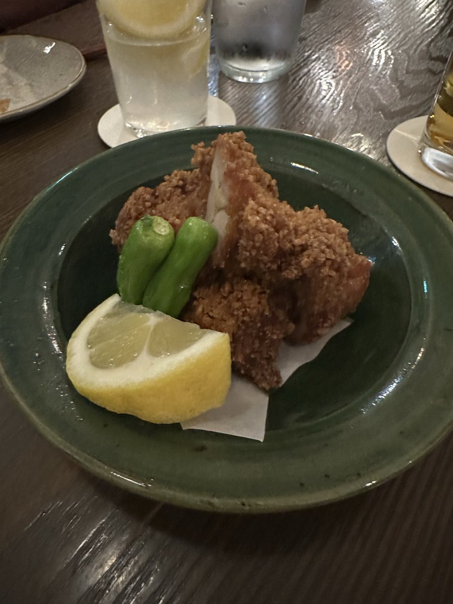 wticket60's tweet photo. 2軒目はいつもの日本酒🍶飲める店に移動して、美味しいアテと共に。満開にごり、ウマ〜！でした。😊 https://t.co/dJSQ5cMeqU