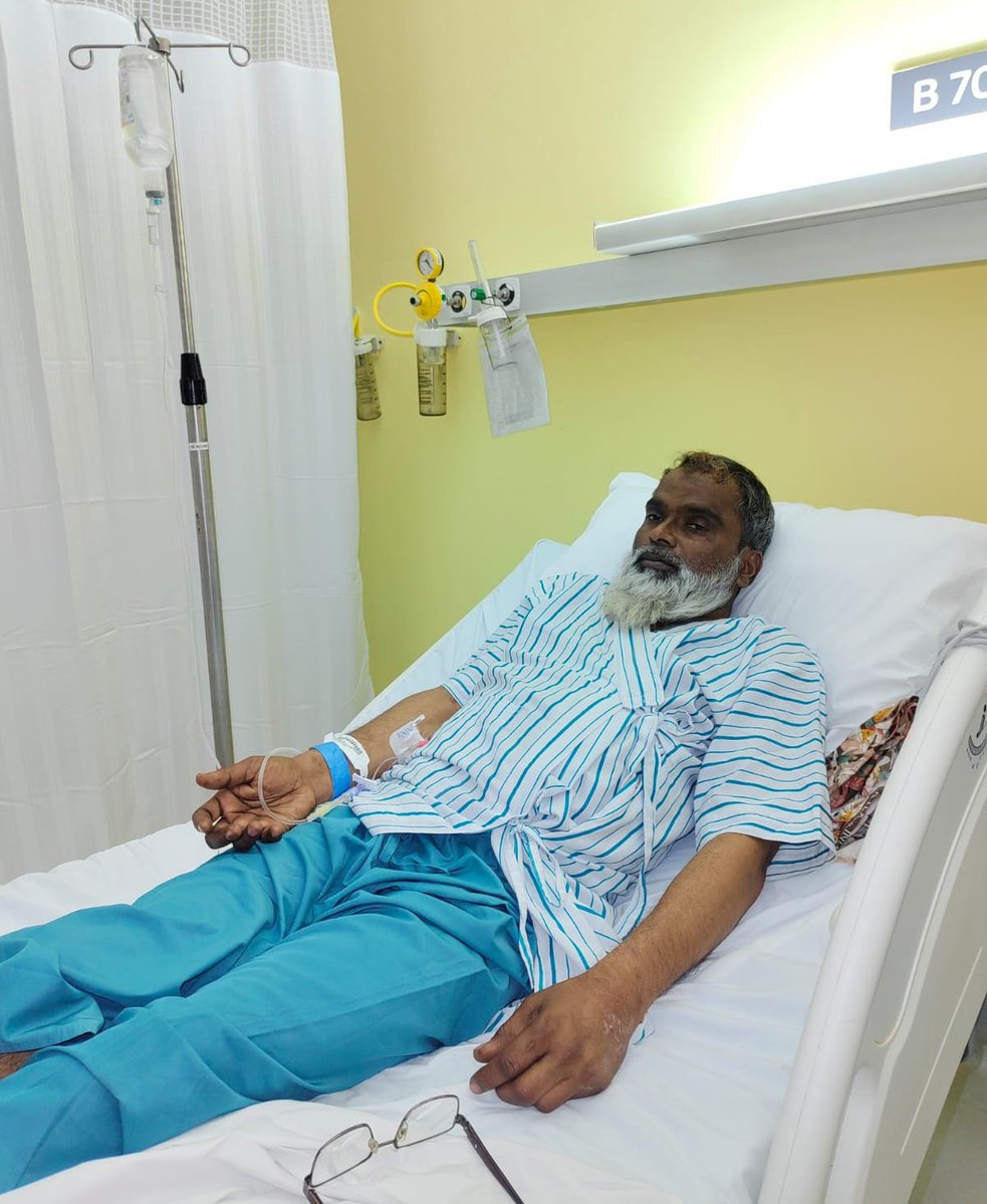 Mega_fan09's tweet photo. Emergency🚨
Urgent help for my uncle he is 
 is suffering from heart problem he already suffered from 2 heart attack now this time last chance to save his life need 1.2 lakh for surgery They not have children's, please give your contribution🙏🏻 
Upi :- 9423498966@ptyes
#Prabhas https://t.co/bqWgNGNEoA