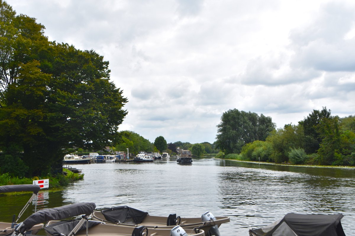 pias1970's tweet photo. Langs de Linge in Leerdam #Leerdam
@weerverteller @weermanrobert @BuienRadarNl @HartvNL @weeronline @Weerplaza https://t.co/kC0YK2VbsZ