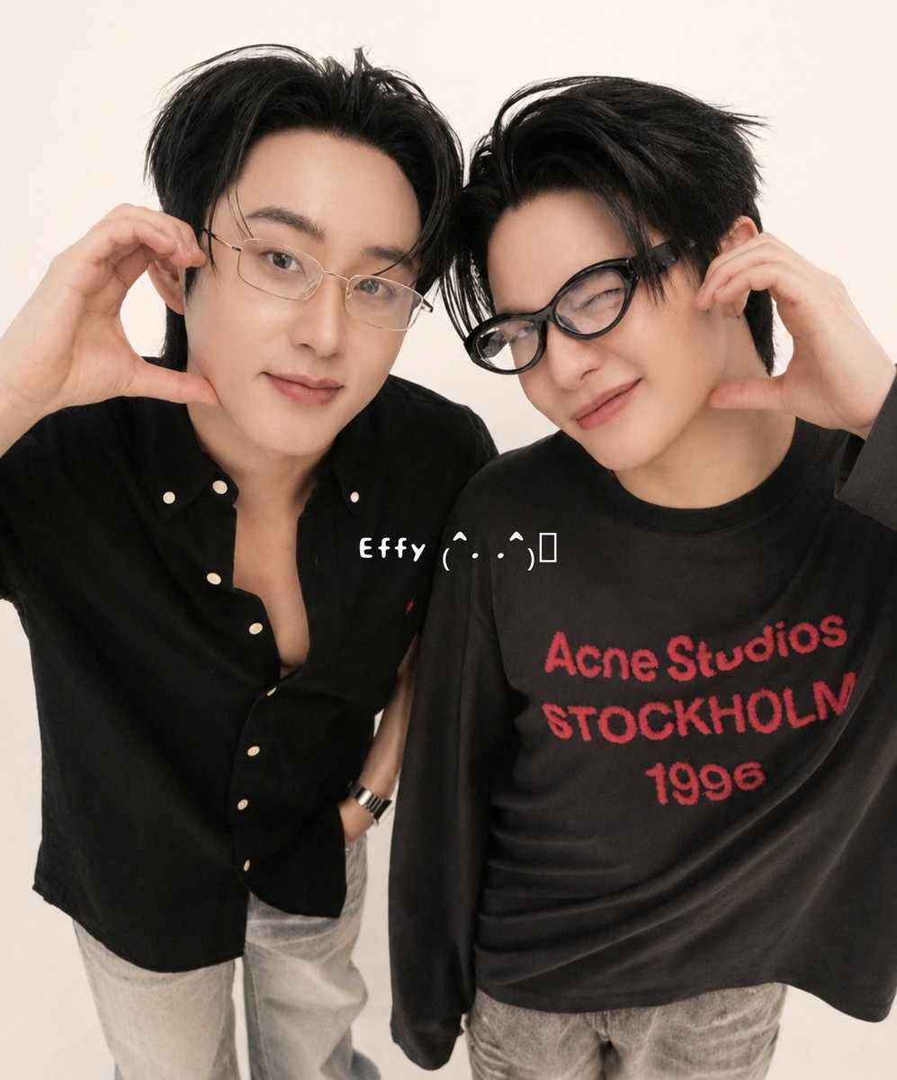 dearEli_'s tweet photo. Cute boys in glasses 🤓❤️

#งานมหกรรมนิยายนานาชาติ2026xGMMTV
#WilliamEst
#วิลเลี่ยมเอส https://t.co/TdZOfDXhHp