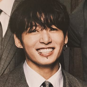 _arkives_'s tweet photo. i can’t tell yall how important it is to me that the intense plastic surgery industry of south korea didn’t get my boy jungkook’s OJO nose https://t.co/vVBYJqTtOG