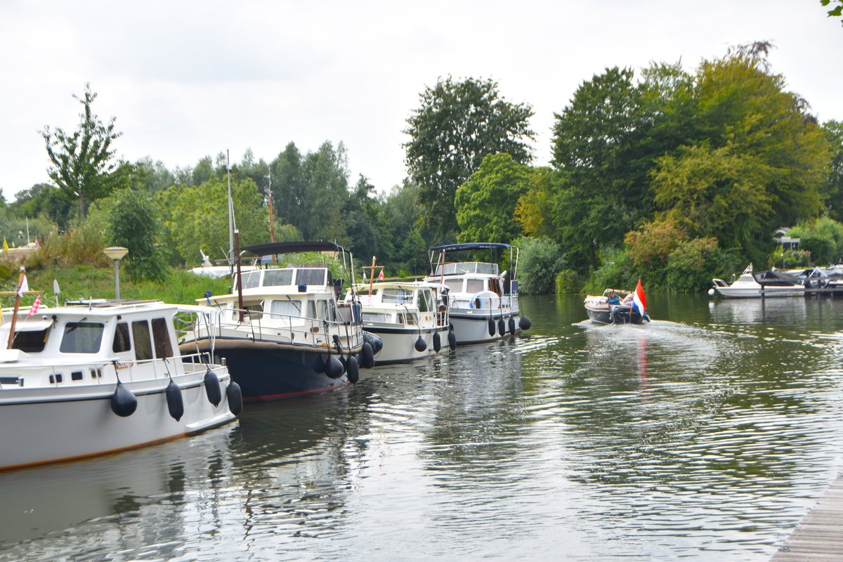 pias1970's tweet photo. Langs de Linge in Leerdam #Leerdam
@weerverteller @weermanrobert @BuienRadarNl @HartvNL @weeronline @Weerplaza https://t.co/kC0YK2VbsZ