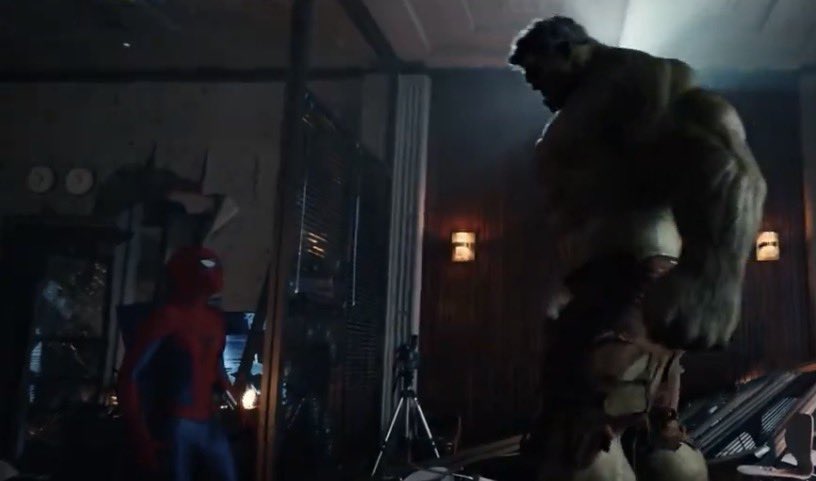 DoomBlazer_'s tweet photo. Ok yeah Hulk is definitely getting bigger💀 https://t.co/Cx4J6BV3CR