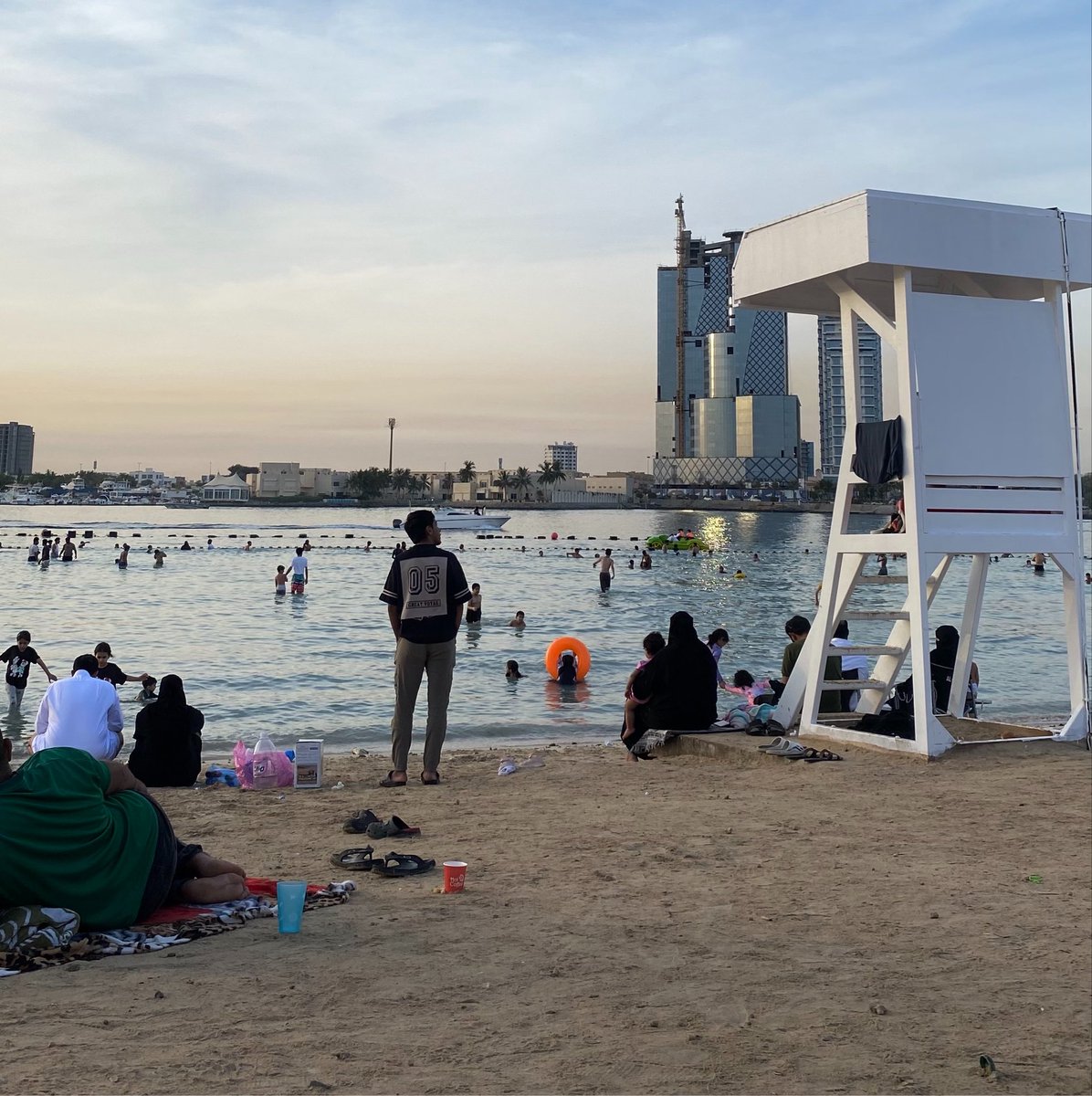 4niij's tweet photo. Summer in Jeddah⛱️🌊🐚💕 https://t.co/P2zqlN9b5E