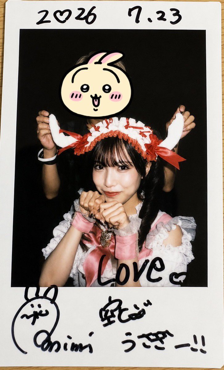qwcwik's tweet photo. 2026.7.23
MELYUME presents
『MELMelody Vol.03』
主催3回目で100回目のライブってすごいね😳
なんか引っかかってそうだから言うつもりはなかったけど話ができてよかったよ😼
よく考えたら他界してたら誕生日のシャツのデザインと誕プレあげないでしょ🤣
これからもよろしくね😉
#みみだけみてて https://t.co/W9txGRoR8d