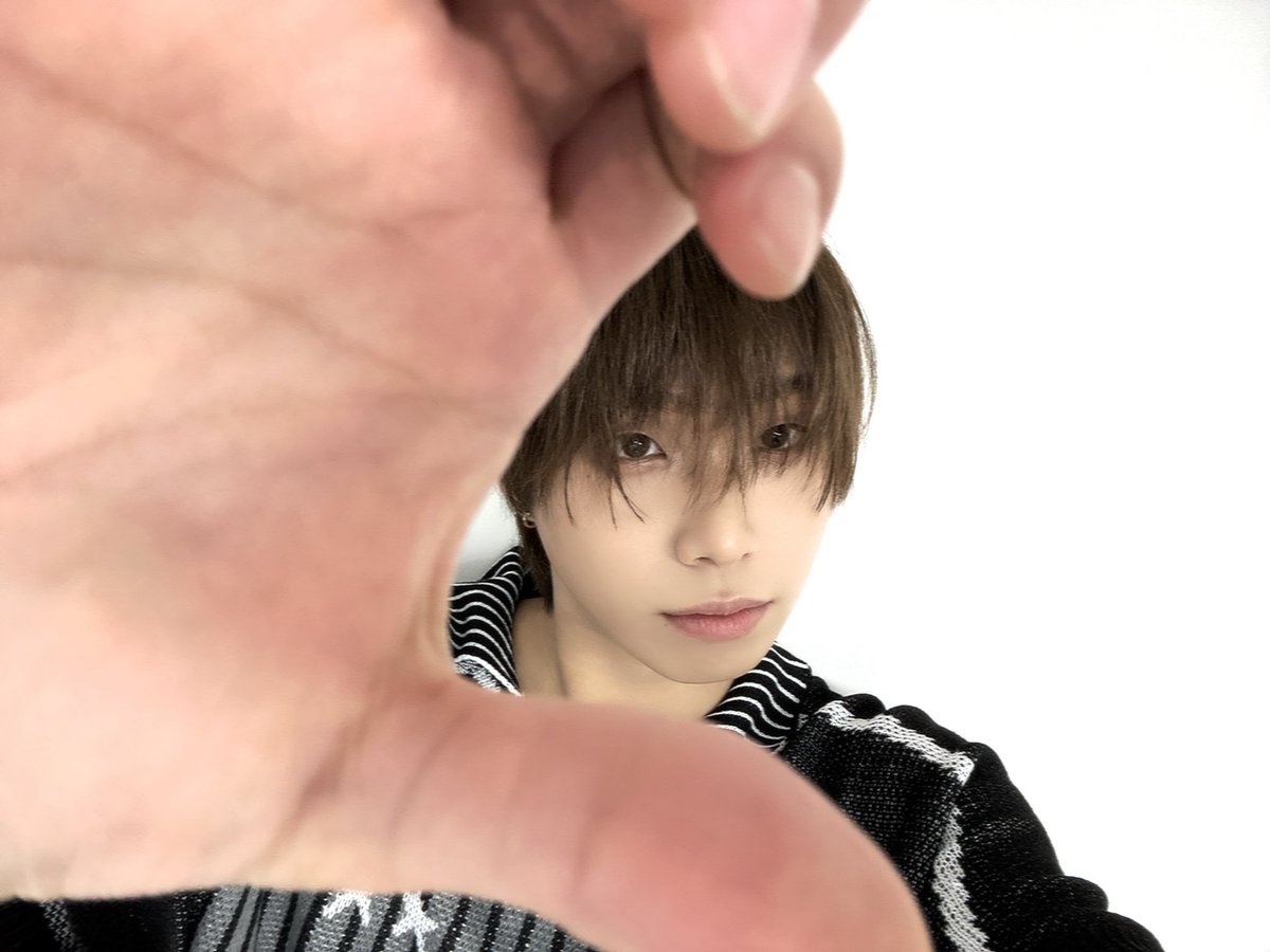 ASCENDER_ofcl's tweet photo. 🫶🏻

#ASCENDER #어센더 #アセンダー
#로안 #ROAN https://t.co/BybiC5KbwN