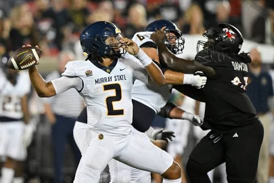 parkerj2029's tweet photo. Blessed, honored, and grateful to receive an offer from Murray State!

Thank you to @WrightJody , and the entire @racersfootball coaching staff for believing in me and this opportunity. #Murray #MurrayState #GoRacers @RacersFBrecruit @murraystateuniv @TradariusGoff @CentralLionsFB @CHSLionNation @jaxon_rose8 @BuckFitz @NatlPlaymkrsAca @NCEC_Recruiting @Hunter_DeNote @QBC_Nashville @PrepRedzoneTN @TnVarsity