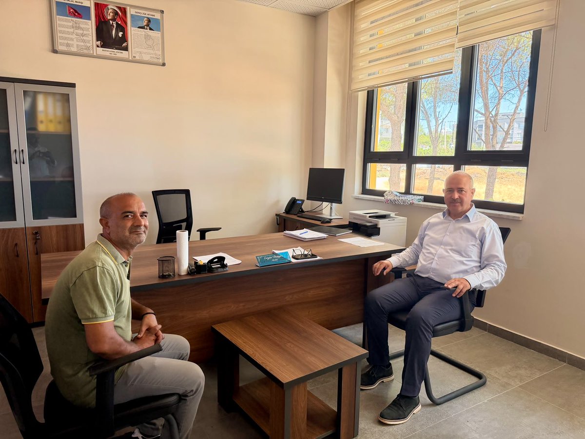 kadirkadioglu35's tweet photo. Yeniden yönetici görevlendirmeleri kapsamında Yazıbaşı Anaokulu Müdürü olarak atanan Ergin Dengiz’i ziyaret ederek hayırlı olsun dileklerimizi ilettik.

Kendisine başarılar diliyor, yeni görevinin eğitim camiamıza hayırlı olmasını temenni ediyorum. https://t.co/Pj4WOgKVEq